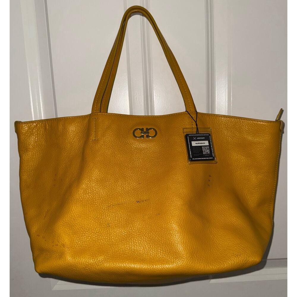 Salvatore Ferragamo Yellow Leather Tote Bag Gancini Zip Top Italy Auth Large